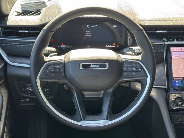 2025 Silver Zynith Jeep Grand Cherokee Limited 4X4 SUV