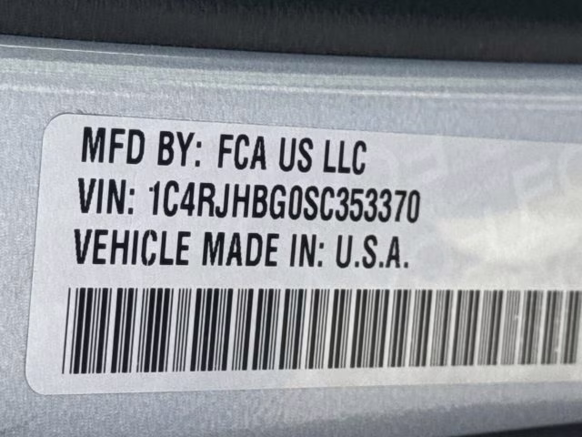 2025 Silver Zynith Jeep Grand Cherokee Limited 4X4 SUV