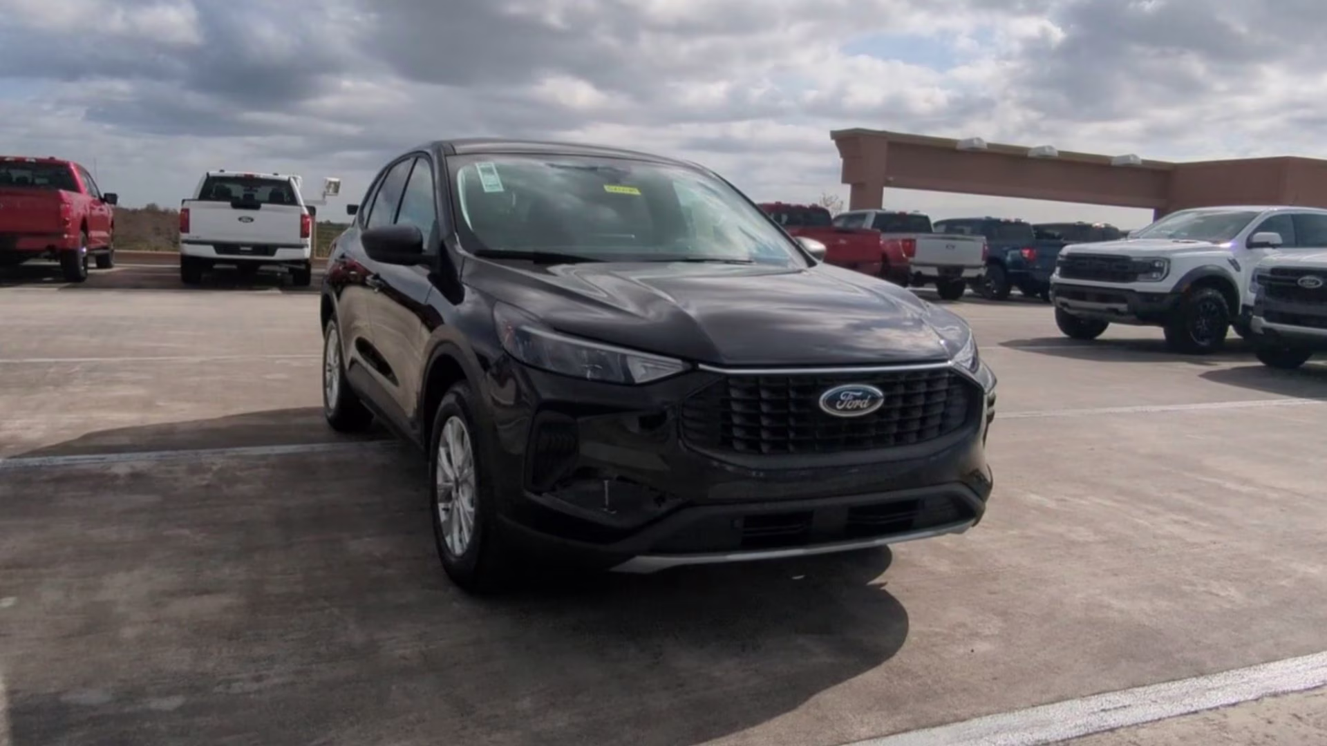 2026 Agate Black Metallic Ford Escape Active FWD SUV
