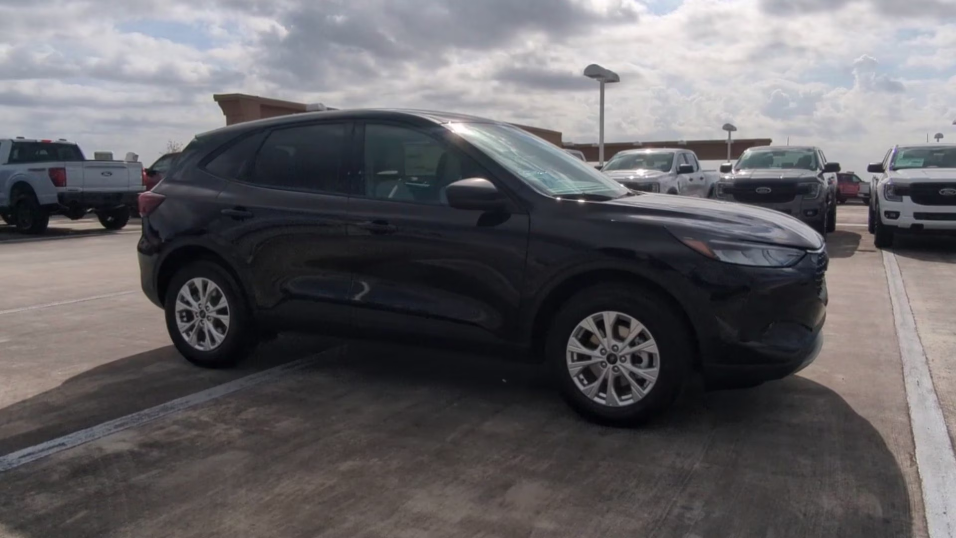 2026 Agate Black Metallic Ford Escape Active FWD SUV
