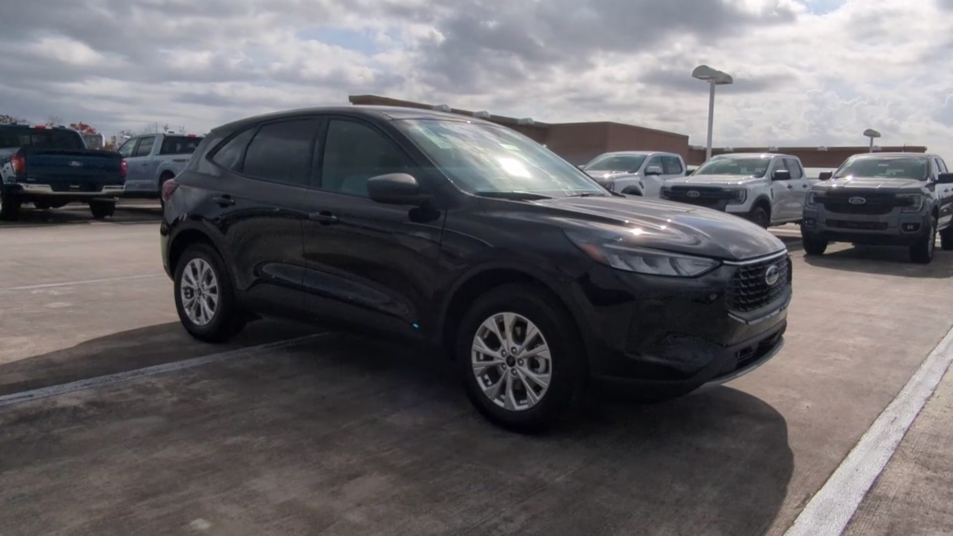 2026 Agate Black Metallic Ford Escape Active FWD SUV