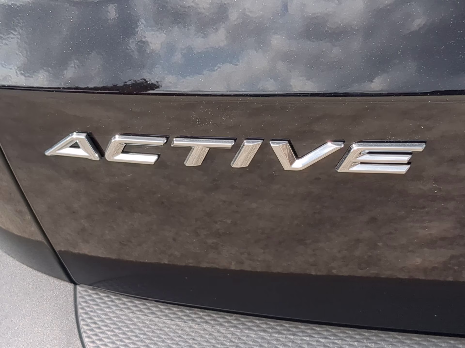 2026 Agate Black Metallic Ford Escape Active FWD SUV