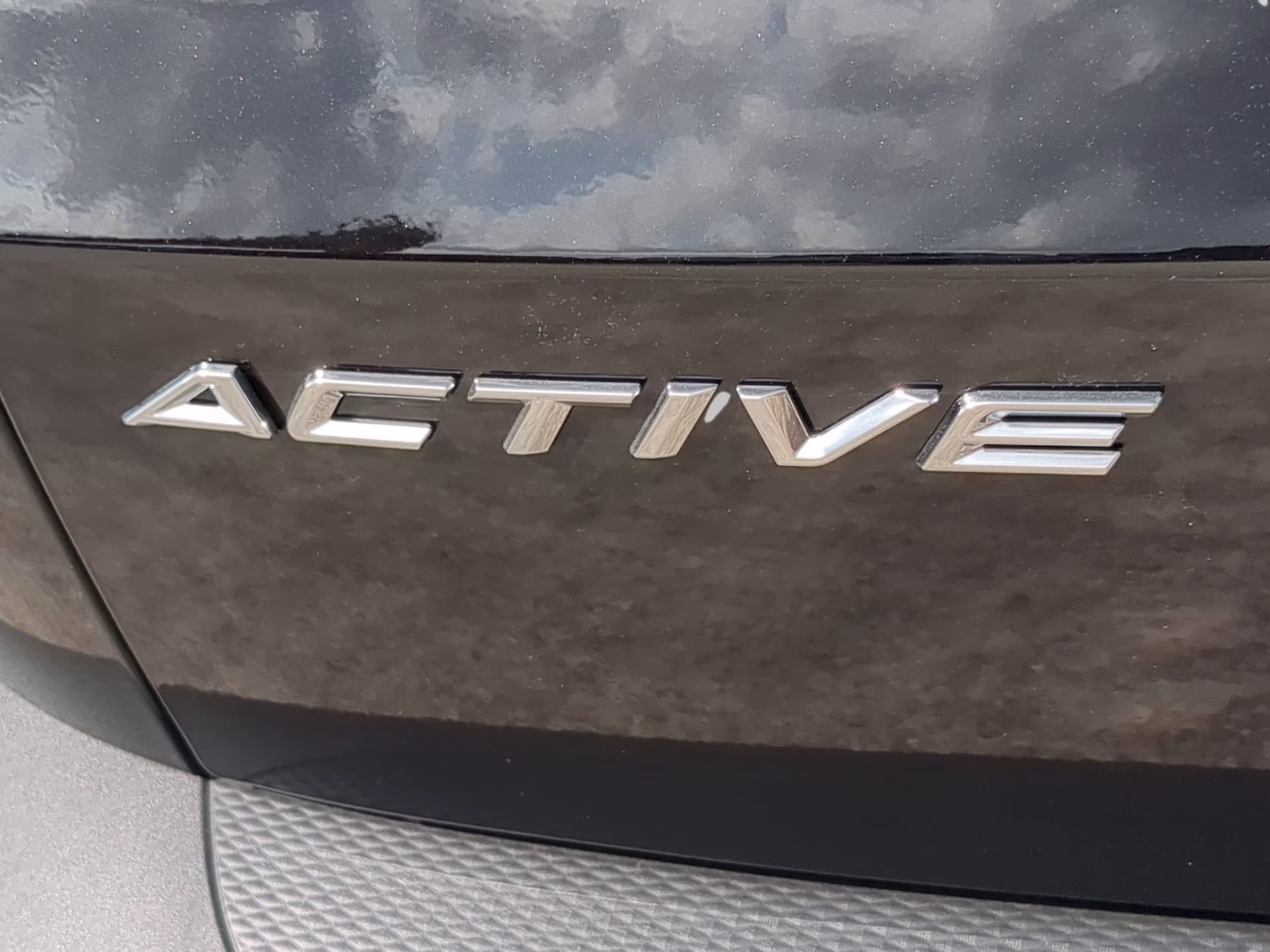 2026 Agate Black Metallic Ford Escape Active FWD SUV