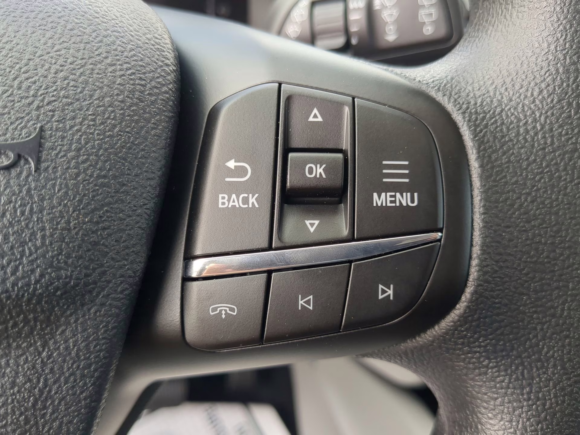 2026 Agate Black Metallic Ford Escape Active FWD SUV