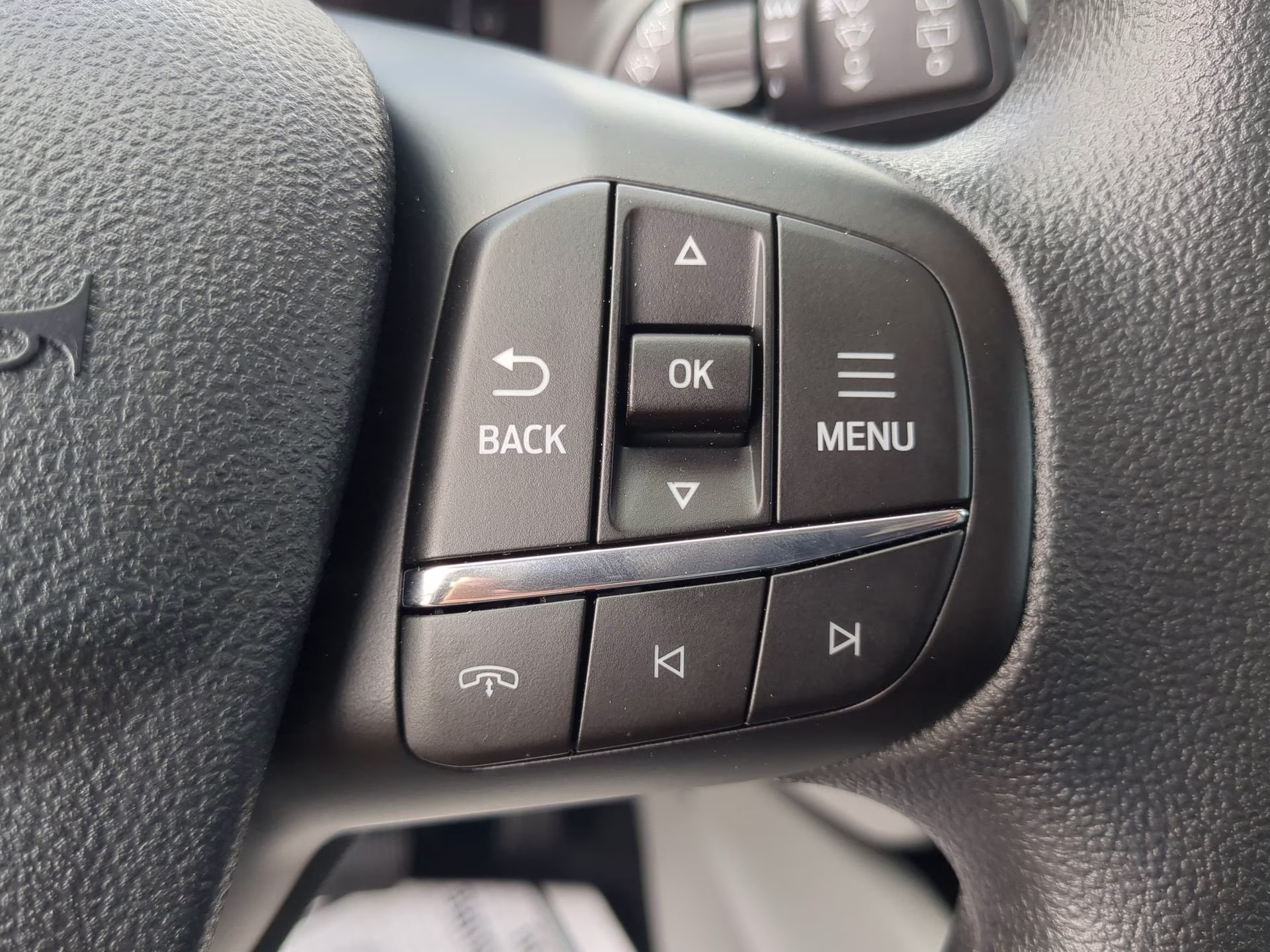 2026 Agate Black Metallic Ford Escape Active FWD SUV