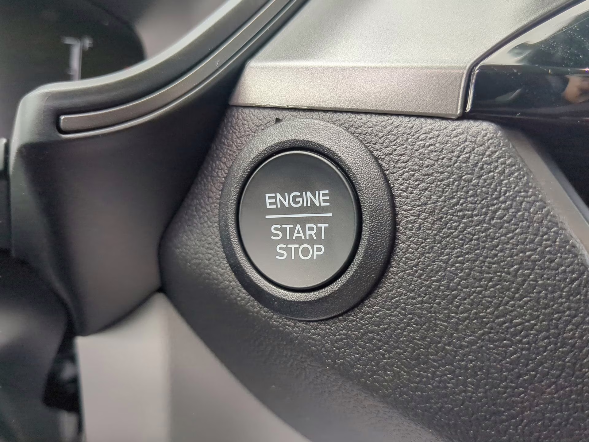 2026 Agate Black Metallic Ford Escape Active FWD SUV