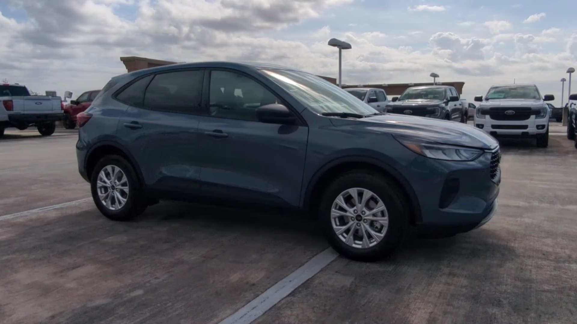 2026 Vapor Blue Metallic Ford Escape Active FWD SUV