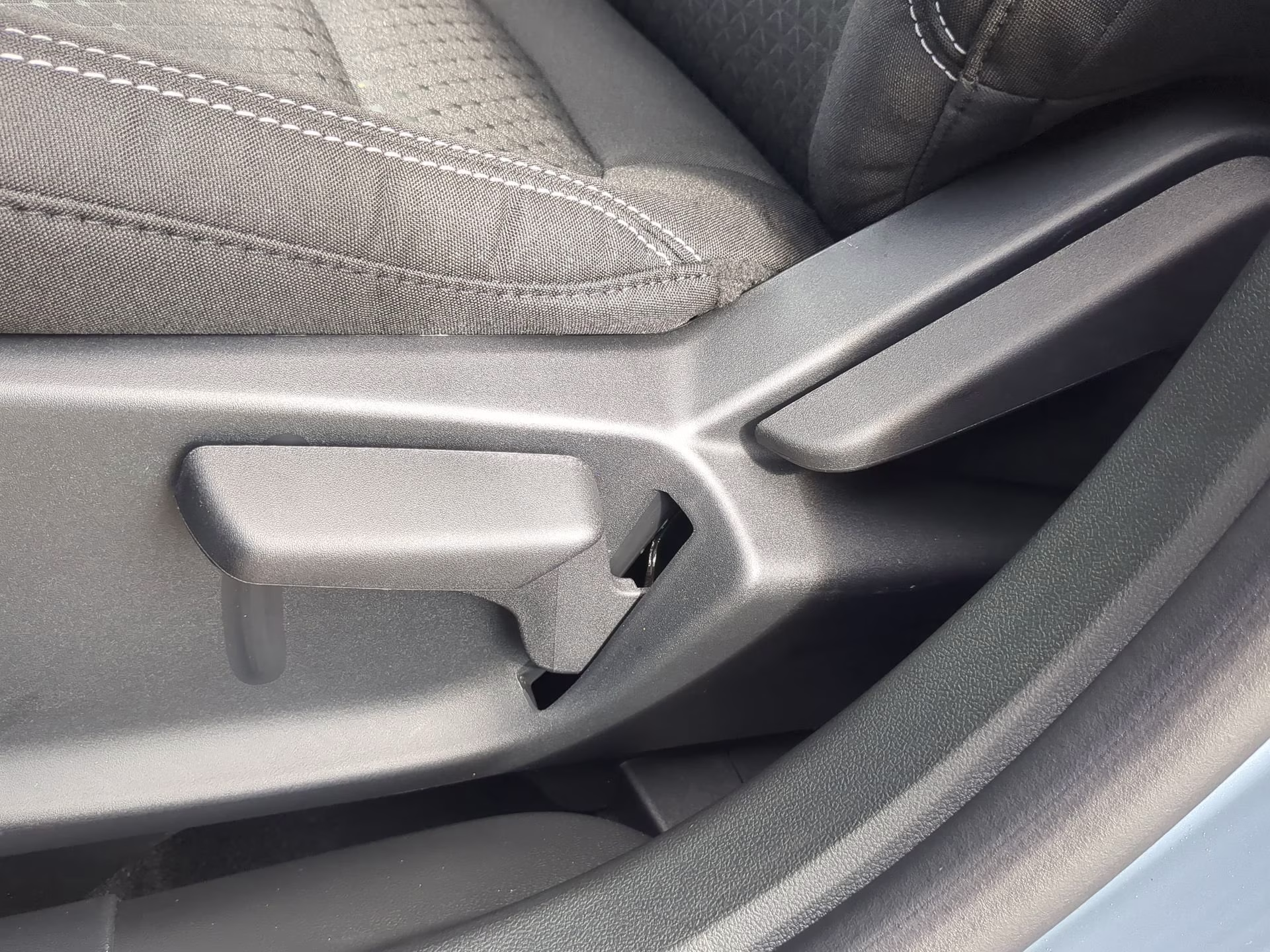 2026 Vapor Blue Metallic Ford Escape Active FWD SUV