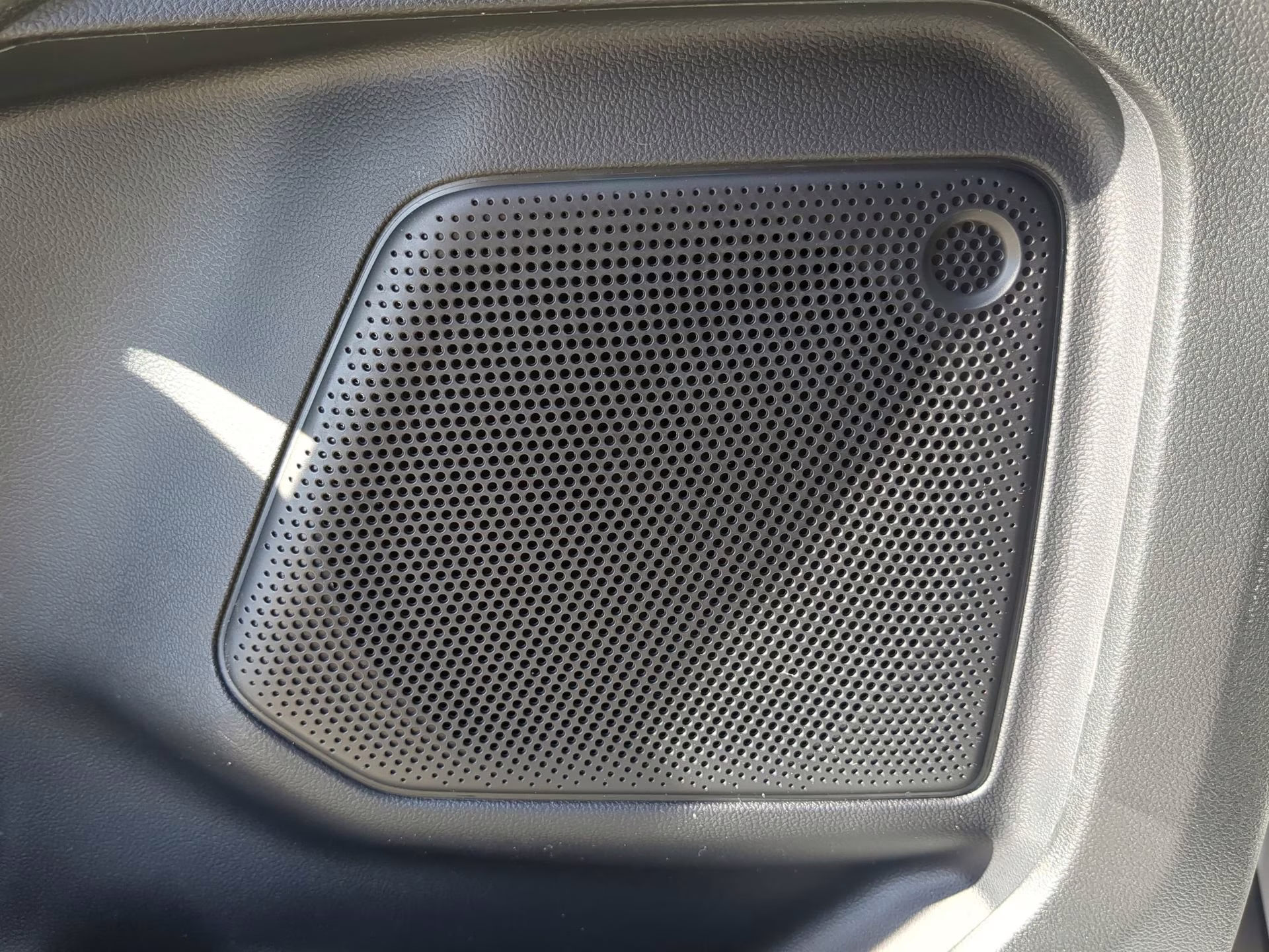 2026 Space Silver Metallic Ford Escape Active FWD SUV