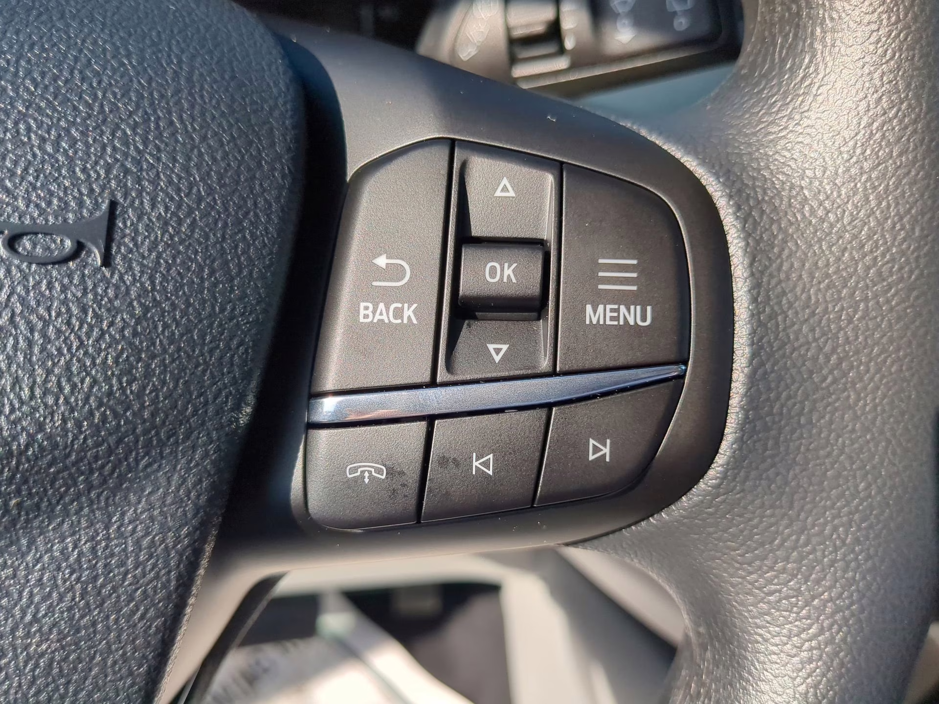 2026 Space Silver Metallic Ford Escape Active FWD SUV