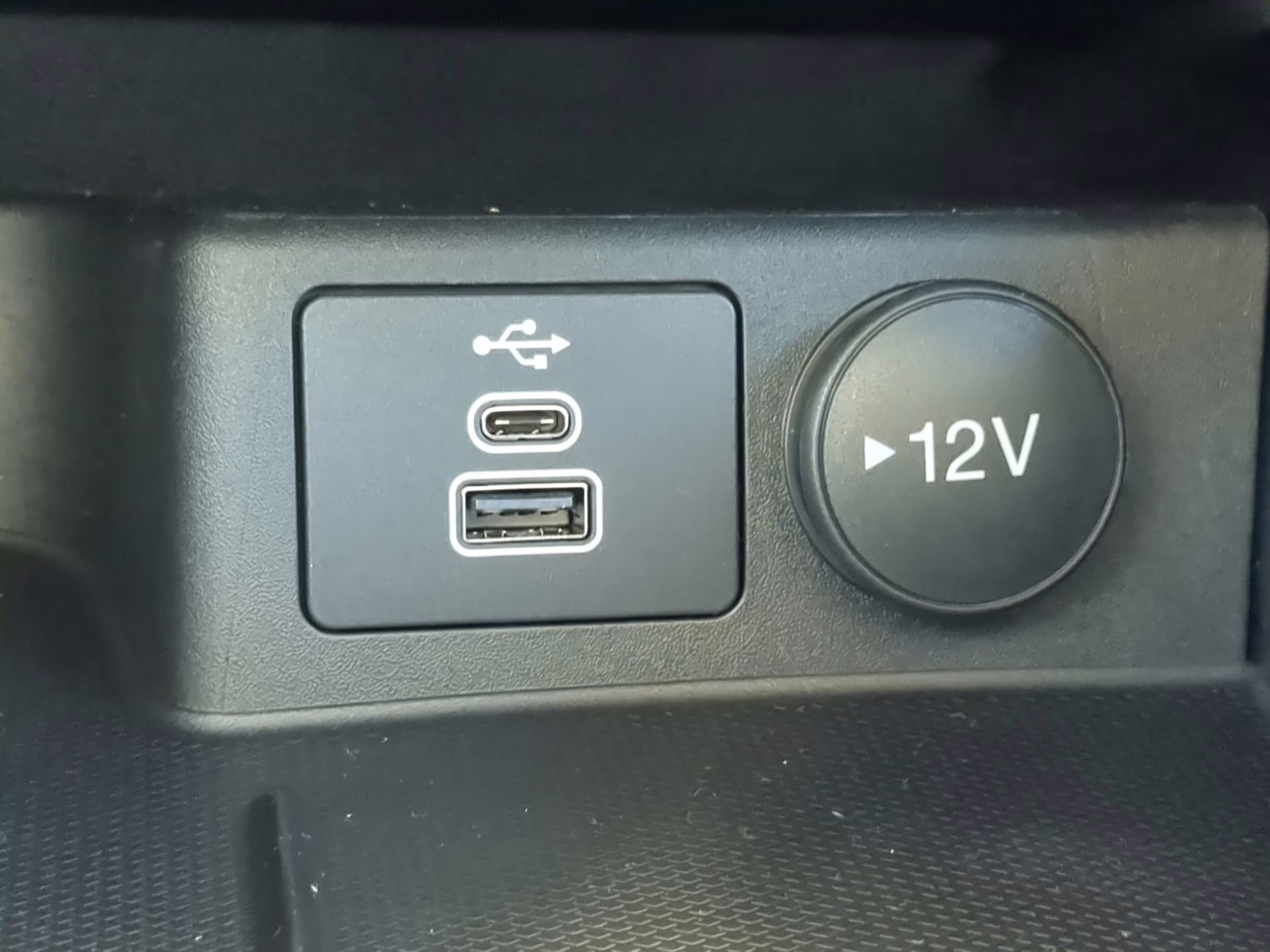 2026 Carbonized Gray Metallic Ford Escape Active FWD SUV