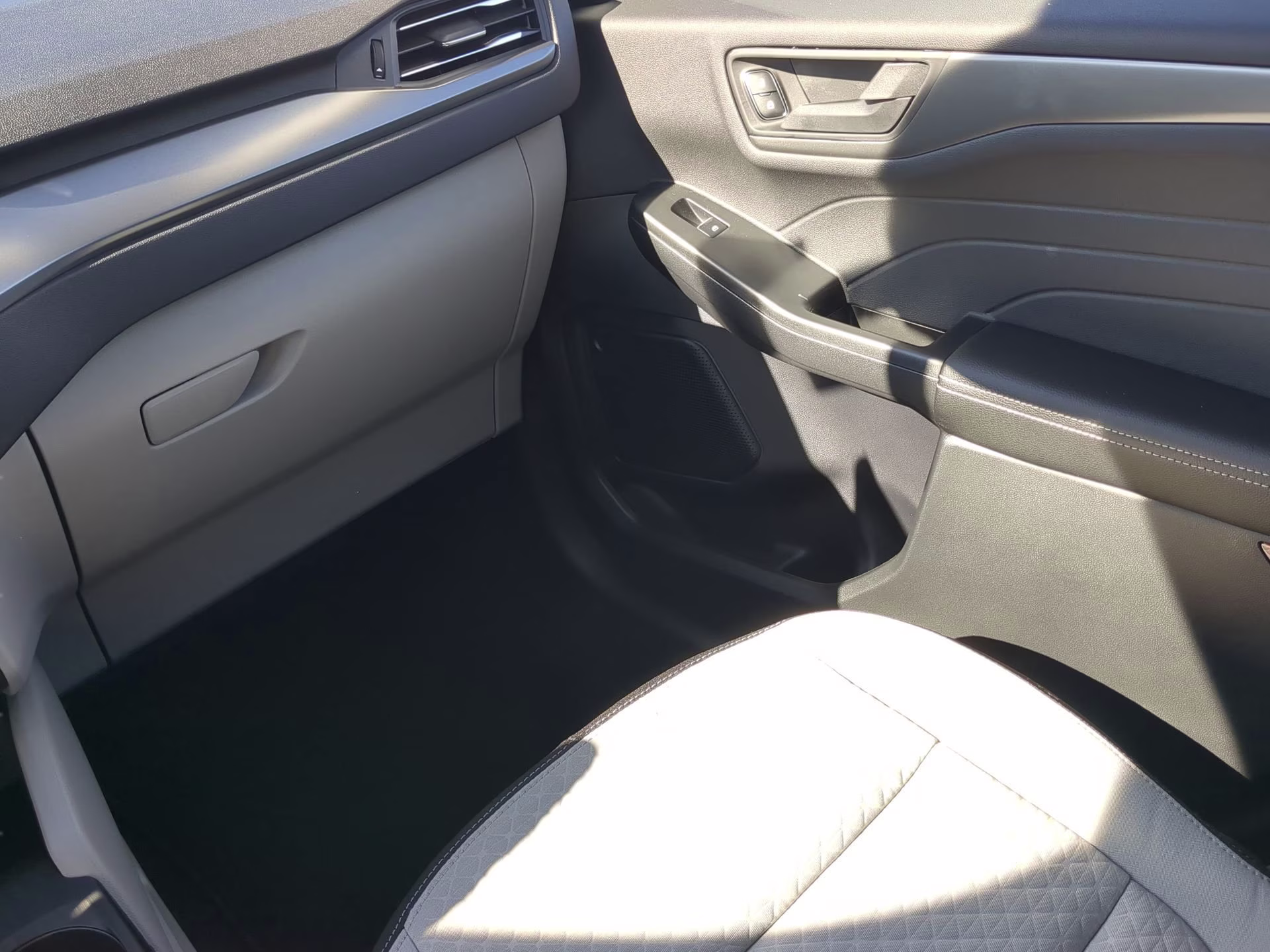 2026 Vapor Blue Metallic Ford Escape Active FWD SUV