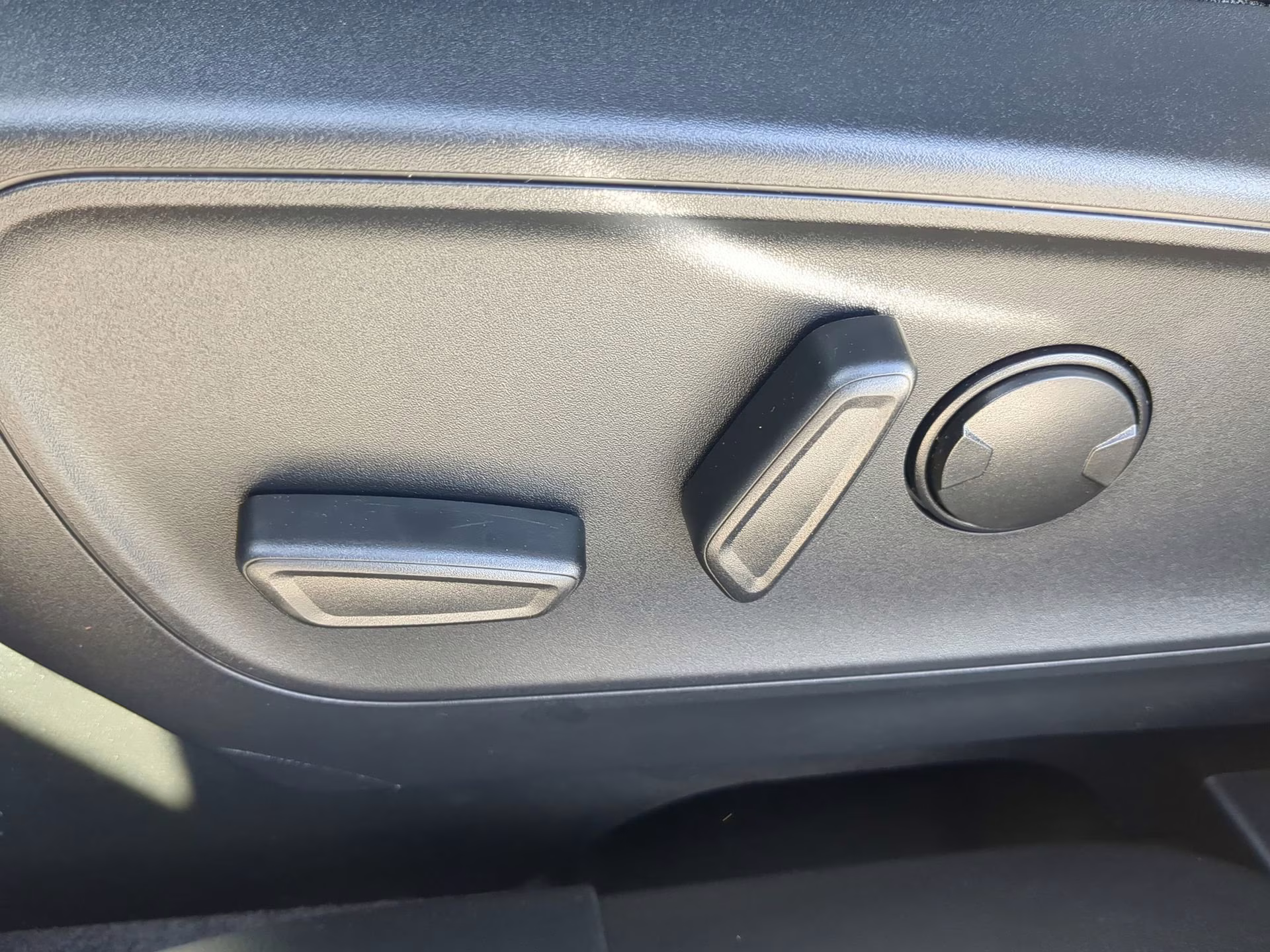 2026 Space Silver Metallic Ford Escape ST-Line FWD SUV