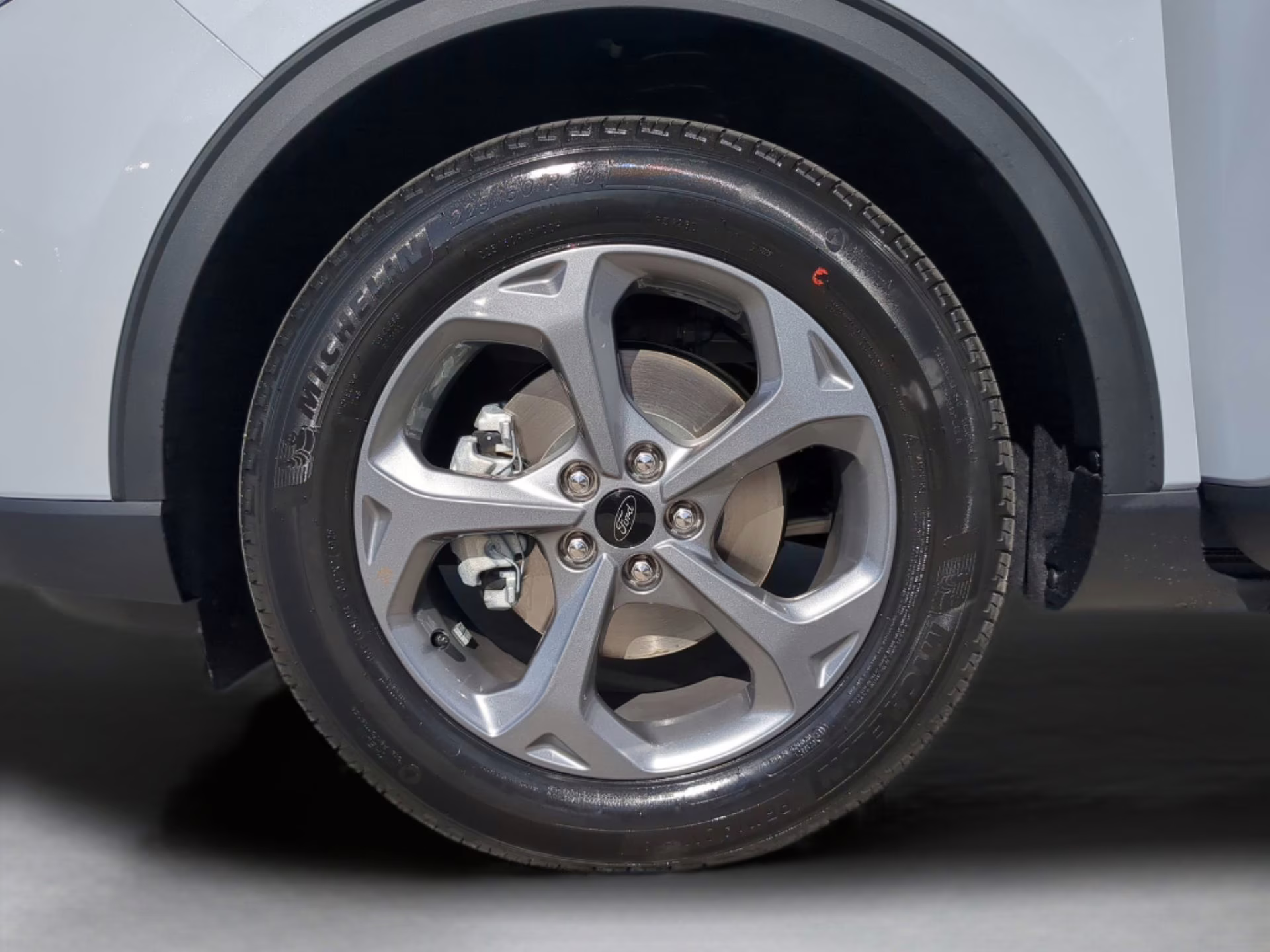 2026 Space Silver Metallic Ford Escape ST-Line FWD SUV