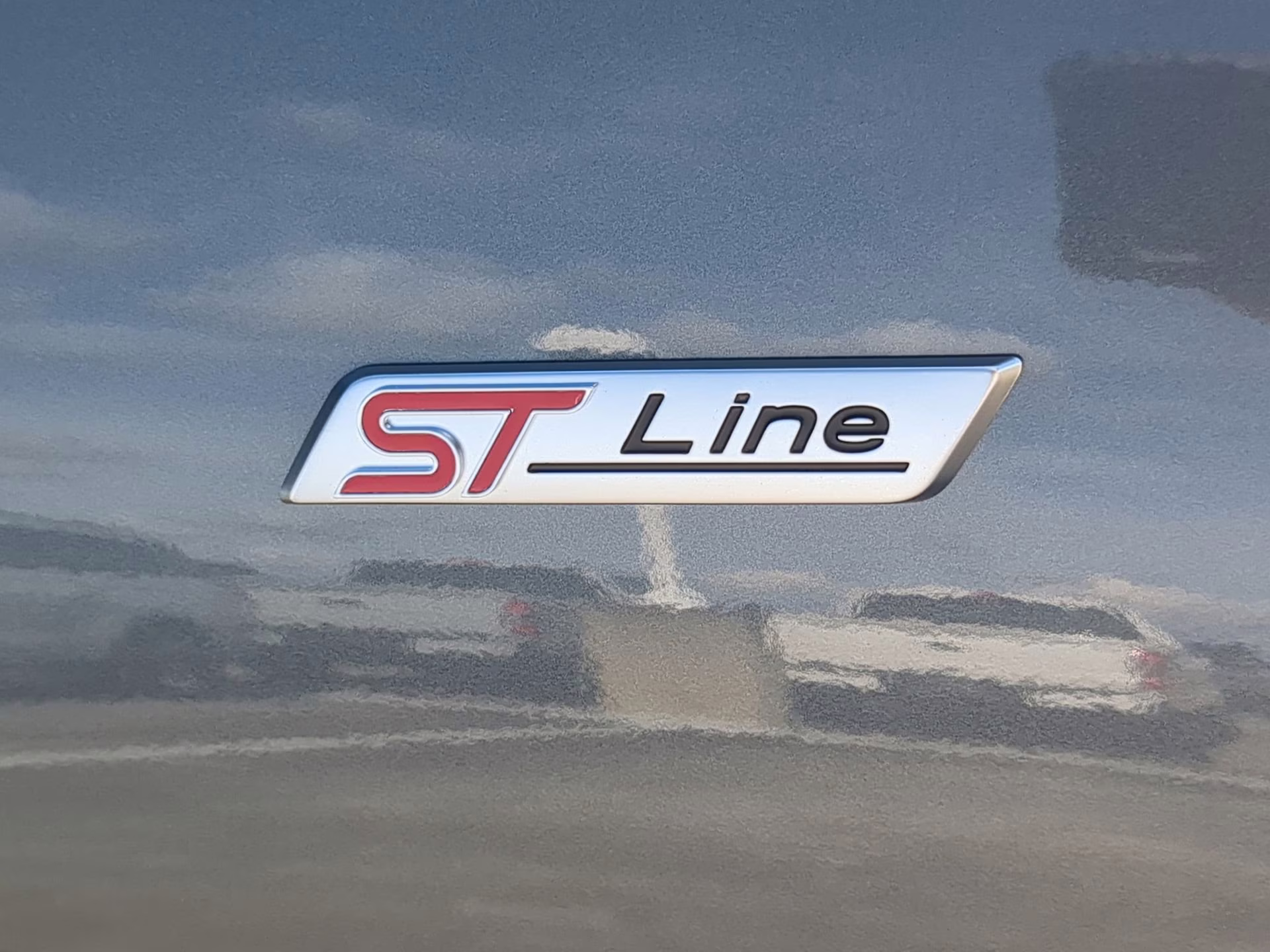 2026 Carbonized Gray Metallic Ford Escape ST-Line FWD SUV