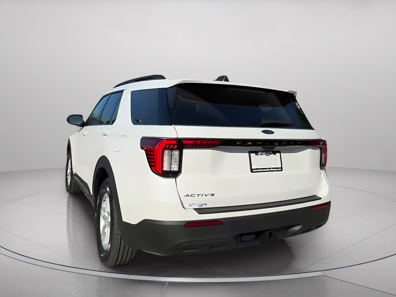 2026 Star White Metallic Tri-Coat Ford Explorer Active RWD SUV
