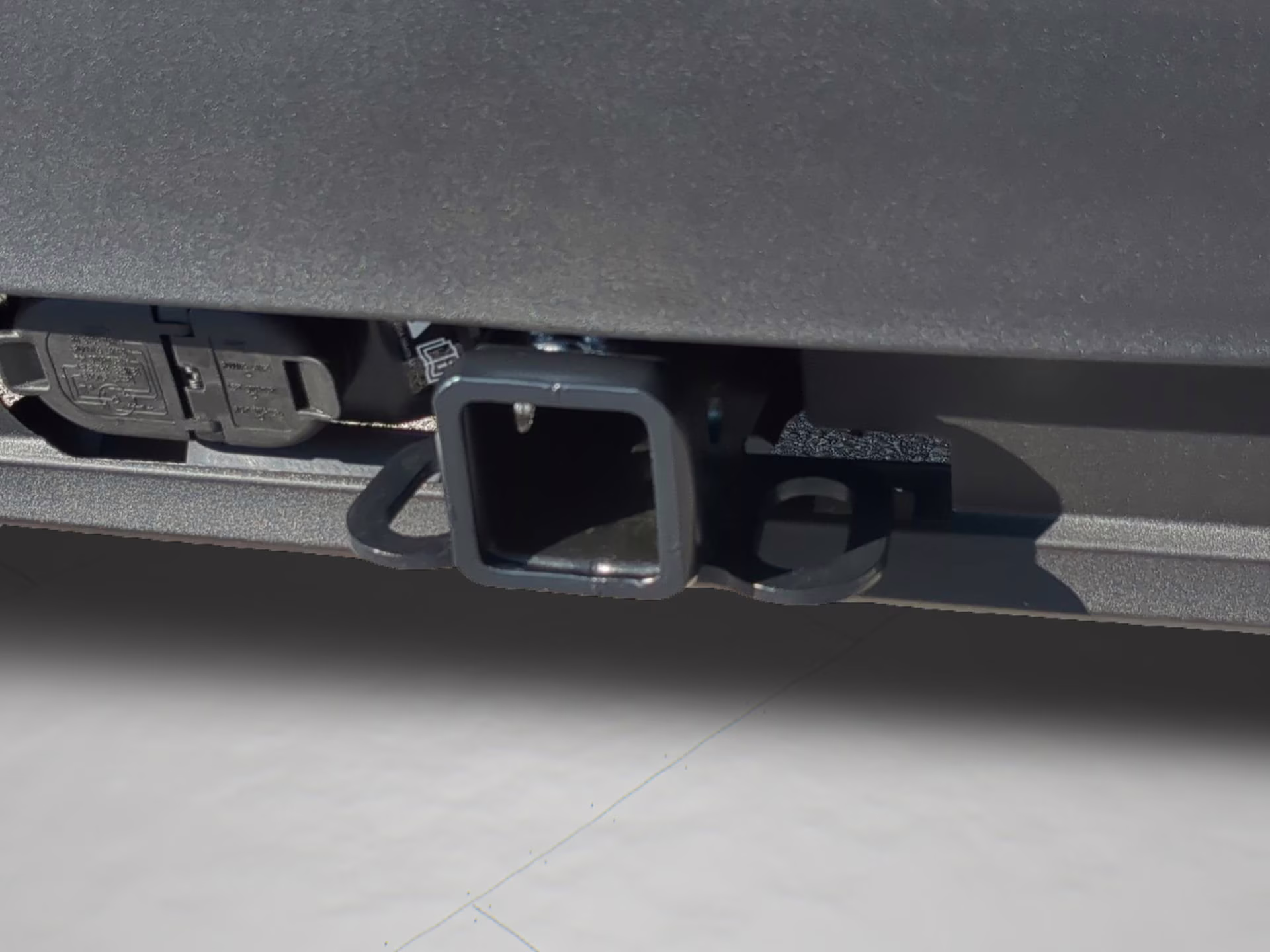 2026 Star White Metallic Tri-Coat Ford Explorer Active RWD SUV