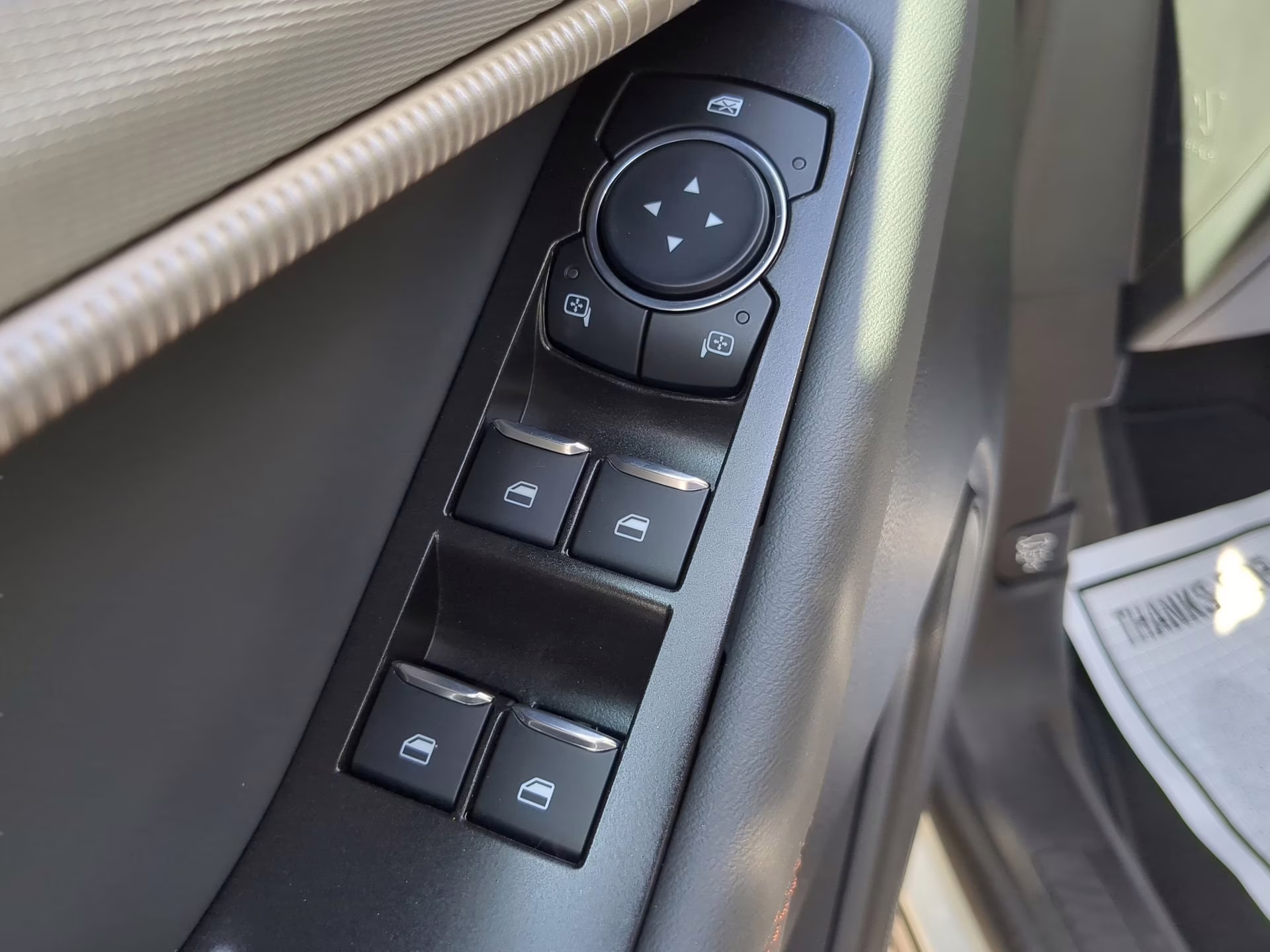 2026 Star White Metallic Tri-Coat Ford Explorer Active RWD SUV