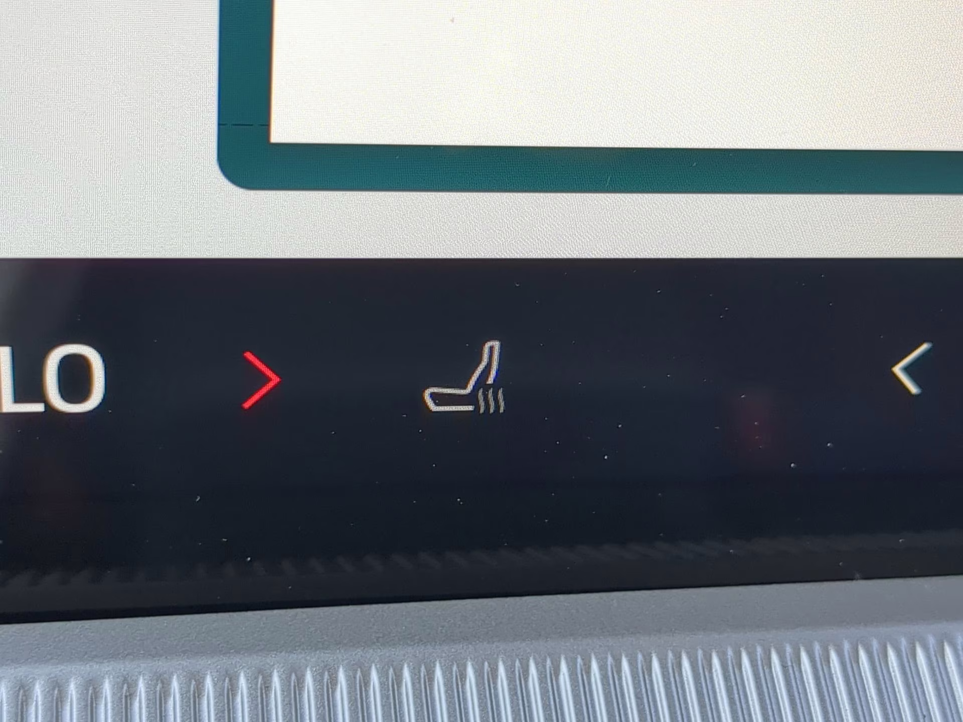 2026 Star White Metallic Tri-Coat Ford Explorer Active RWD SUV