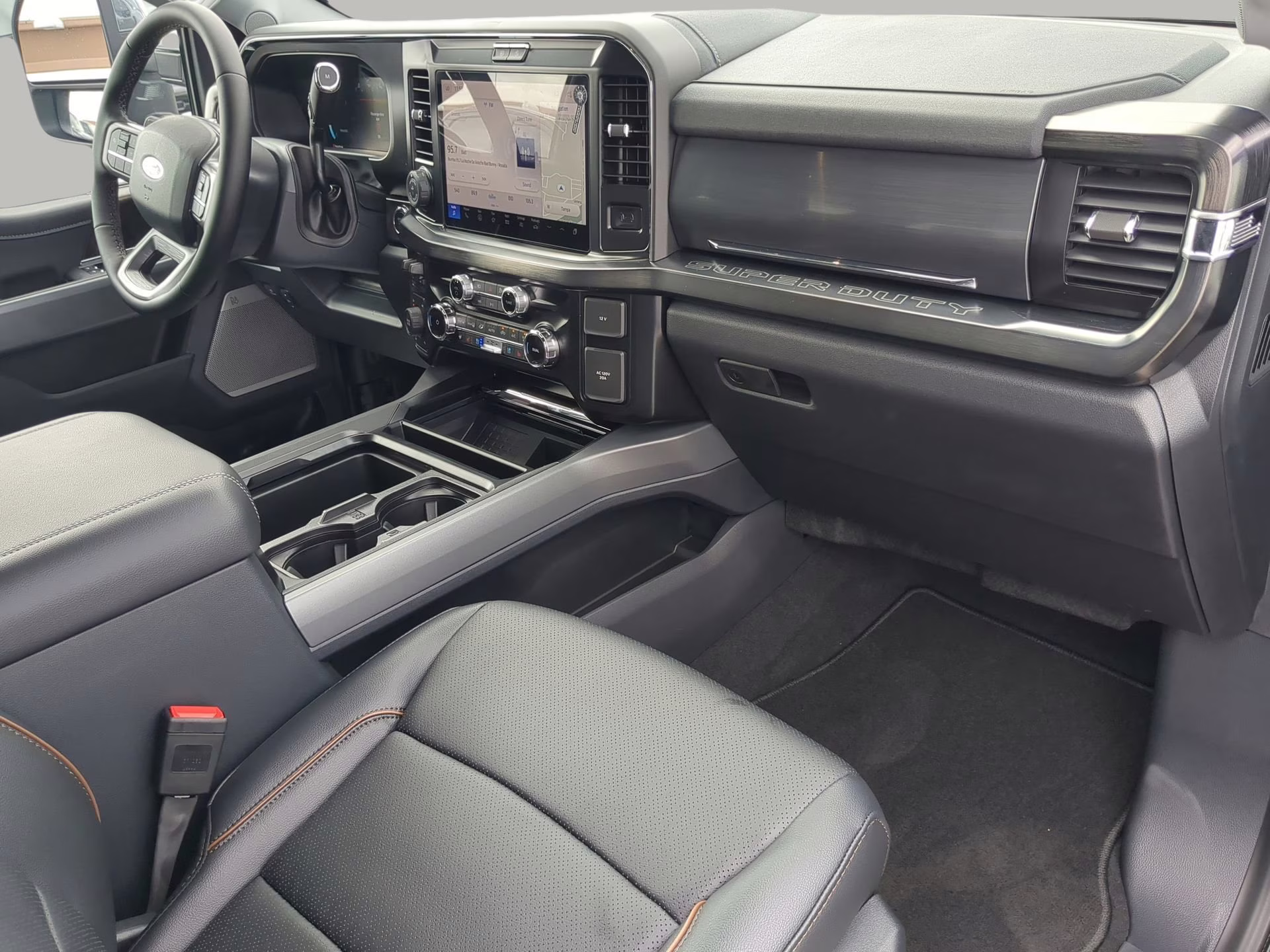 2026 Agate Black Metallic Ford Super Duty F-250 SRW LARIAT Crew Cab Pickup 4X4 Truck