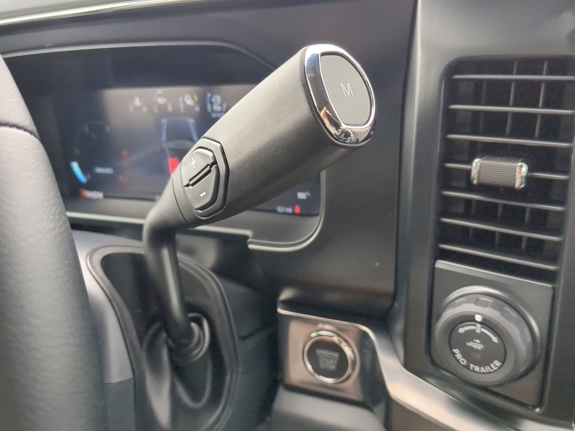 2026 Agate Black Metallic Ford Super Duty F-250 SRW LARIAT Crew Cab Pickup 4X4 Truck