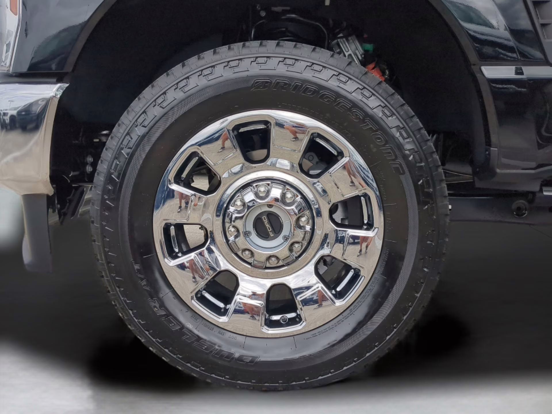 2026 Agate Black Metallic Ford Super Duty F-250 SRW LARIAT Crew Cab Pickup 4X4 Truck