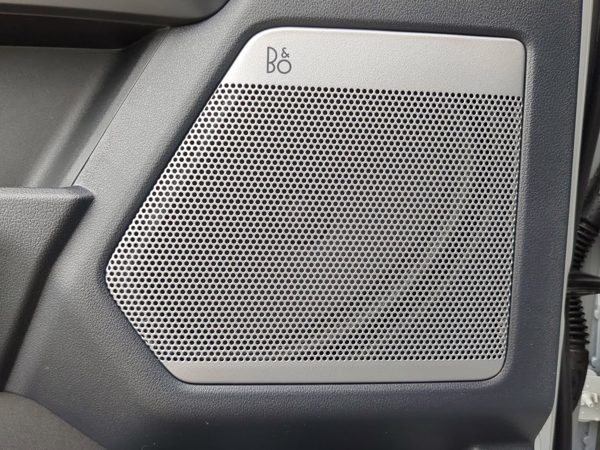 2026 Avalanche Ford Super Duty F-350 SRW LARIAT Crew Cab Pickup 4X4 Truck