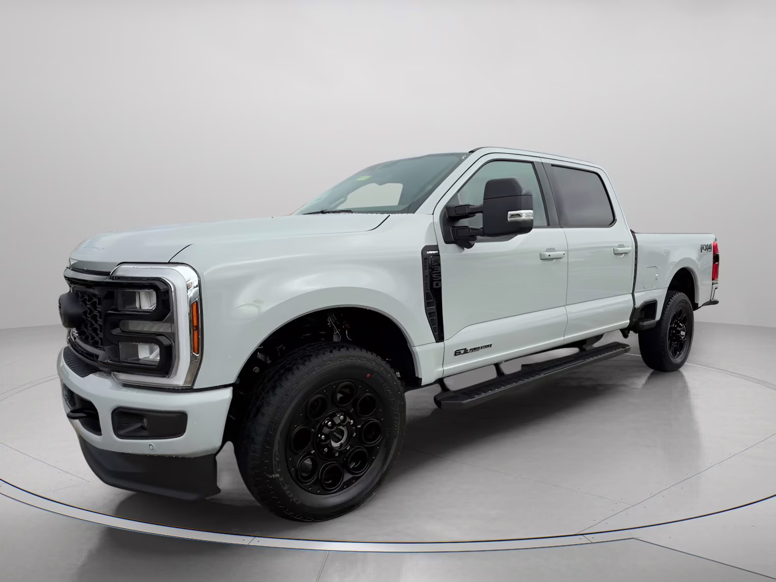 2026 Avalanche Ford Super Duty F-350 SRW LARIAT Crew Cab Pickup 4X4 Truck