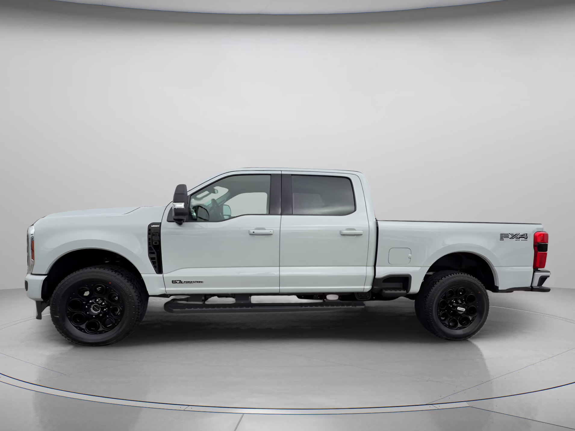 2026 Avalanche Ford Super Duty F-350 SRW LARIAT Crew Cab Pickup 4X4 Truck