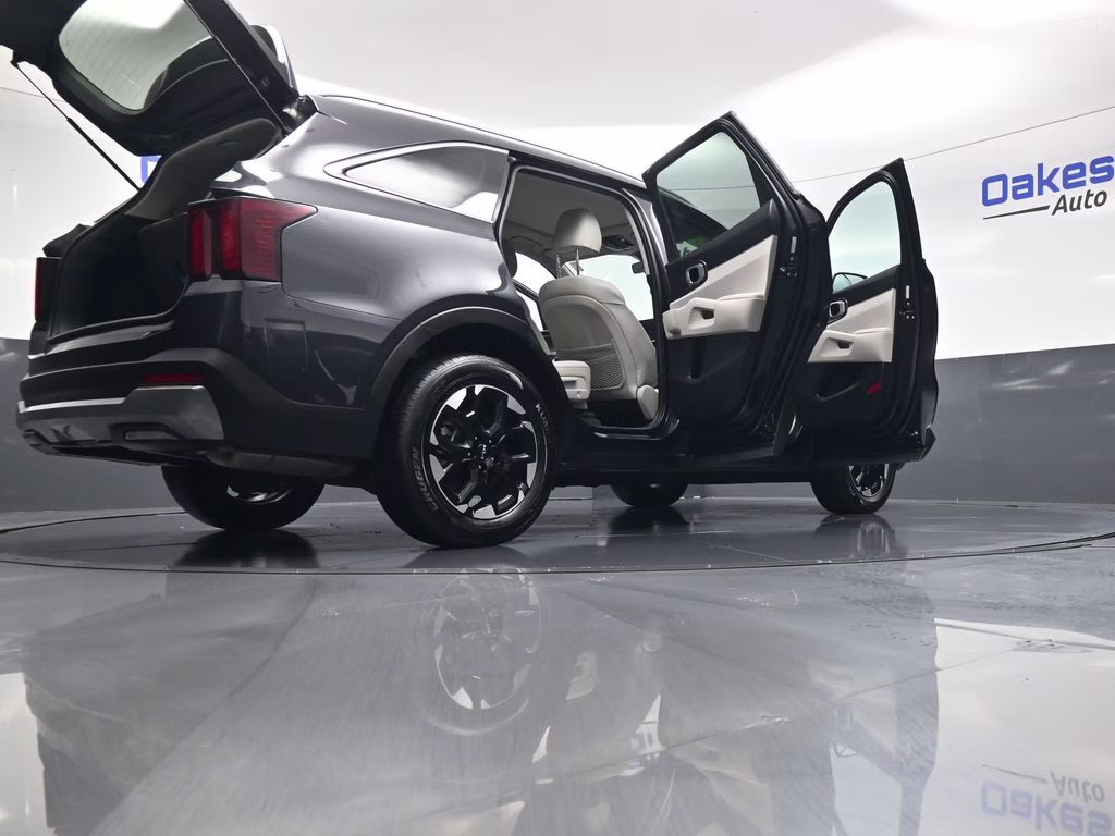 2025 Panthera Metal Kia Sorento S FWD SUV