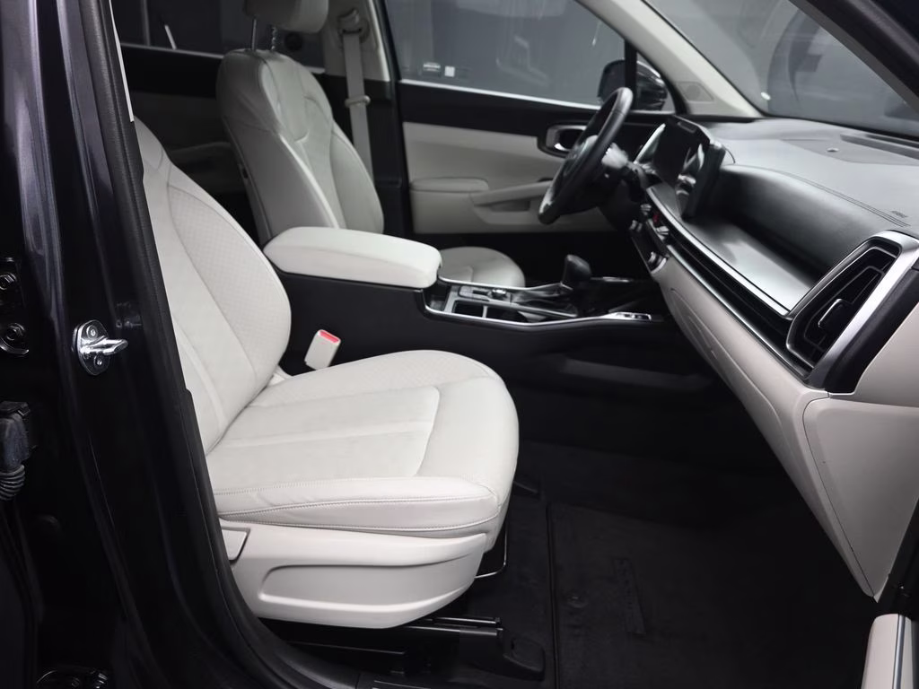 2025 Panthera Metal Kia Sorento S FWD SUV