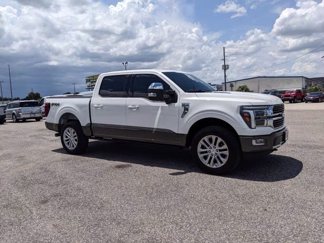 2025 Star White Metallic Tri-Coat Ford F-150 King Ranch 4X4 Truck