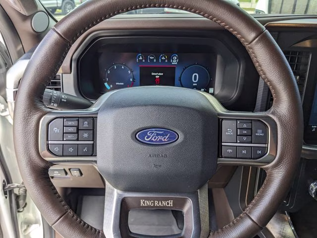 2025 Star White Metallic Tri-Coat Ford F-150 King Ranch 4X4 Truck