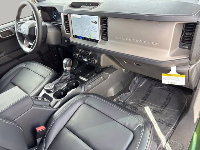 2025 Eruption Green Metallic Ford Bronco Outer Banks 4X4 Convertible