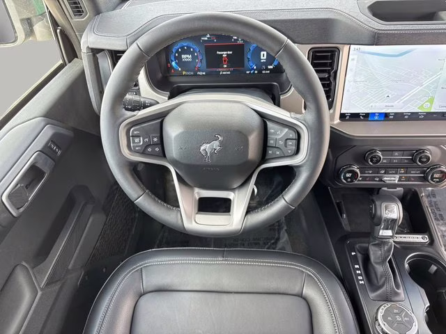 2025 Eruption Green Metallic Ford Bronco Outer Banks 4X4 Convertible