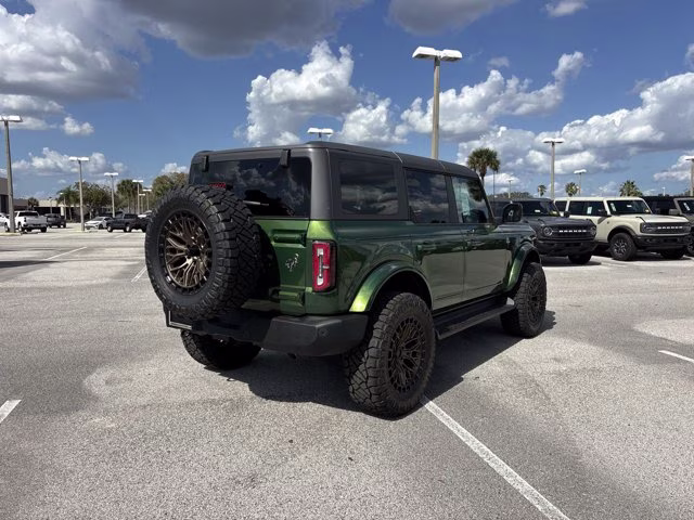 2025 Eruption Green Metallic Ford Bronco Outer Banks 4X4 Convertible
