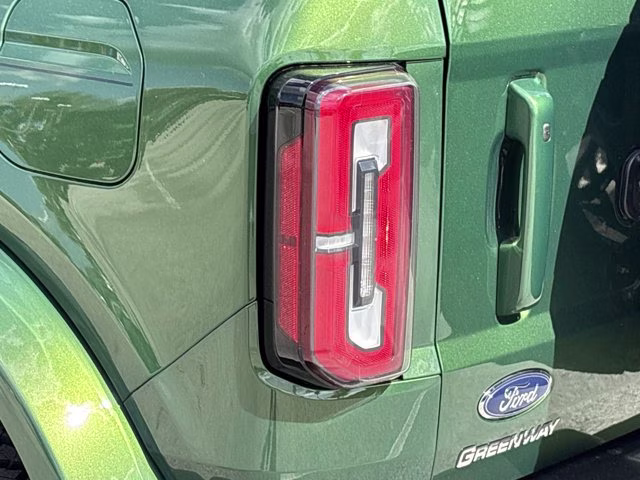 2025 Eruption Green Metallic Ford Bronco Outer Banks 4X4 Convertible