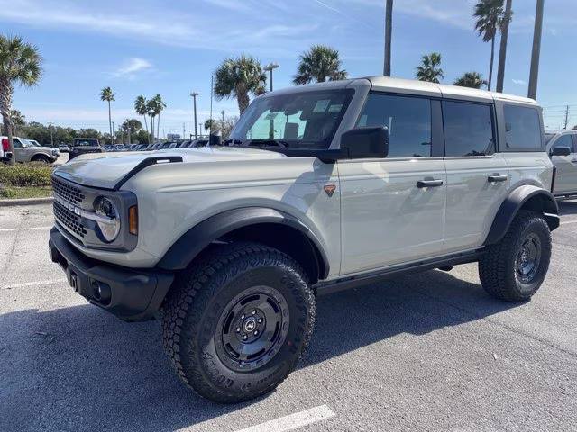 2025 Desert Sand Ford Bronco Badlands 4X4 Convertible