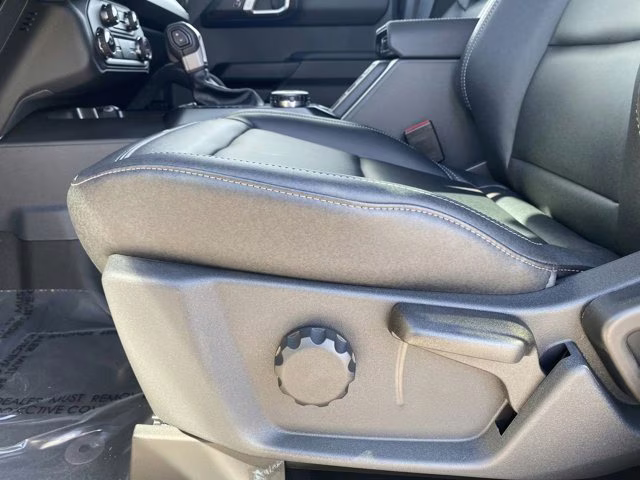 2025 Desert Sand Ford Bronco Badlands 4X4 Convertible