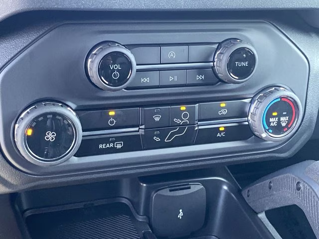 2025 Desert Sand Ford Bronco Badlands 4X4 Convertible