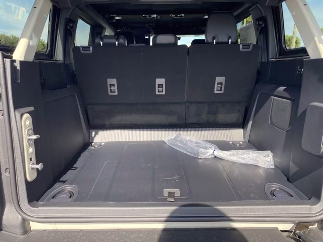 2025 Desert Sand Ford Bronco Badlands 4X4 Convertible