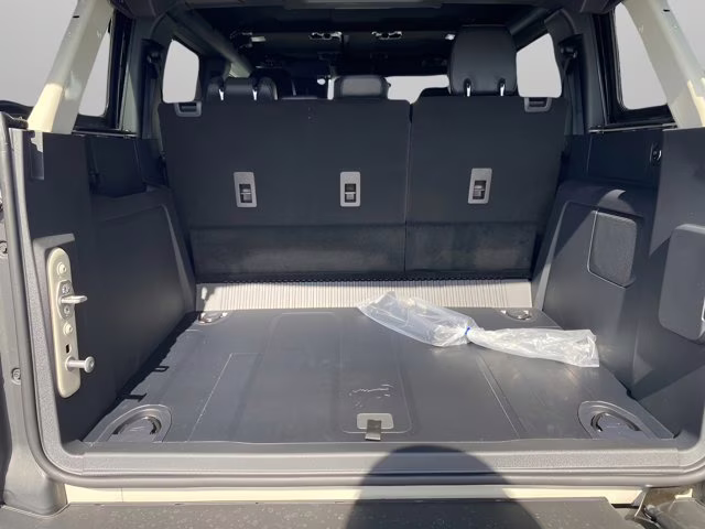 2025 Desert Sand Ford Bronco Badlands 4X4 Convertible