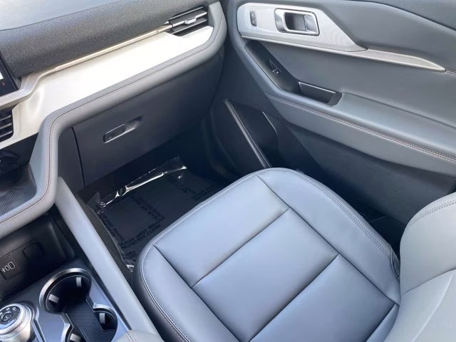 2026 Agate Black Metallic Ford Explorer Active w/200A Pkg RWD SUV