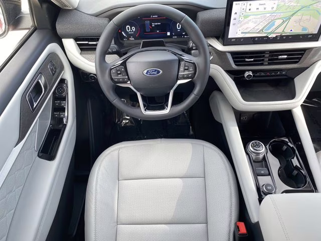 2026 Rapid Red Metallic Tinted Clearcoat Ford Explorer Platinum 4X4 SUV