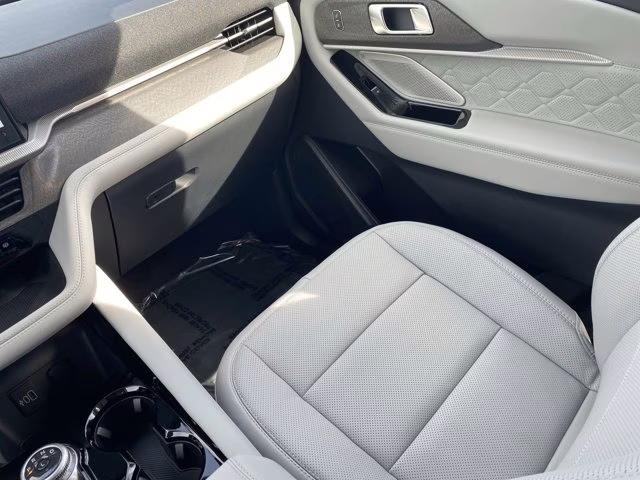 2026 Rapid Red Metallic Tinted Clearcoat Ford Explorer Platinum 4X4 SUV