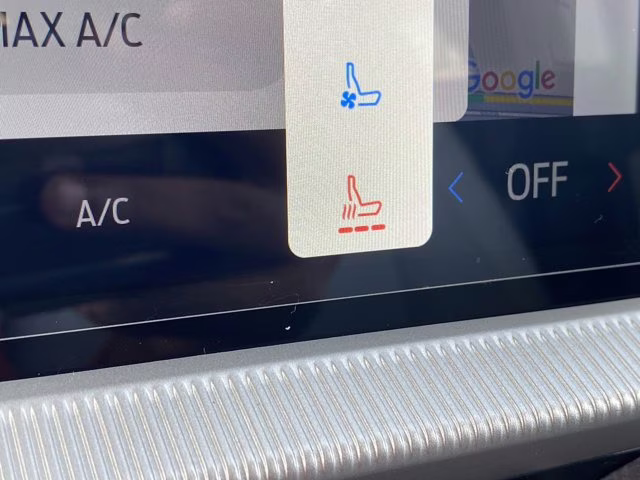 2026 Rapid Red Metallic Tinted Clearcoat Ford Explorer Platinum 4X4 SUV