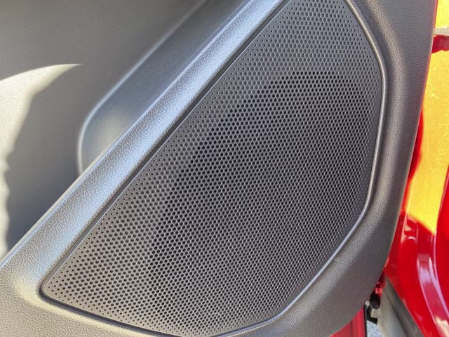 2026 Rapid Red Metallic Tinted Clearcoat Ford Explorer Platinum 4X4 SUV