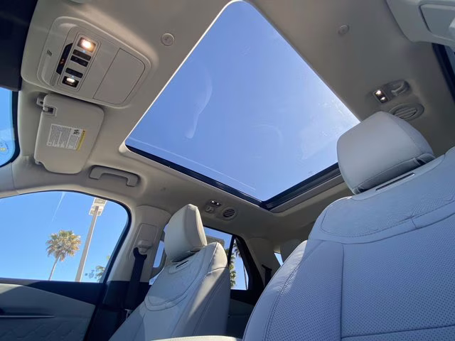 2026 Rapid Red Metallic Tinted Clearcoat Ford Explorer Platinum 4X4 SUV