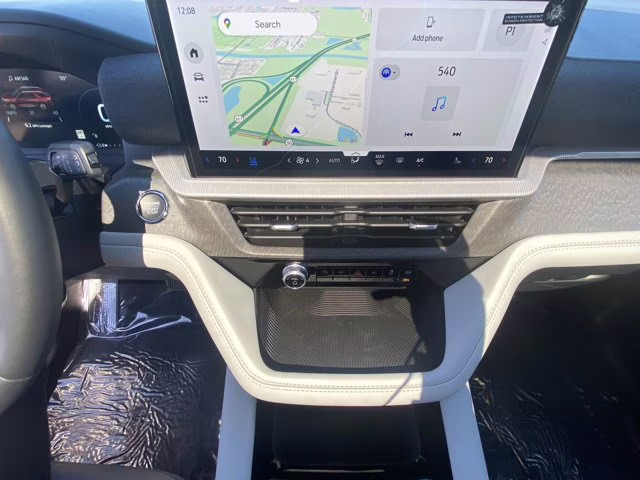 2026 Rapid Red Metallic Tinted Clearcoat Ford Explorer Platinum 4X4 SUV