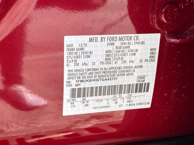 2026 Rapid Red Metallic Tinted Clearcoat Ford Explorer Platinum 4X4 SUV